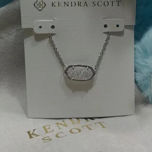 Kendra Scott necklace - Picture 2 of 5